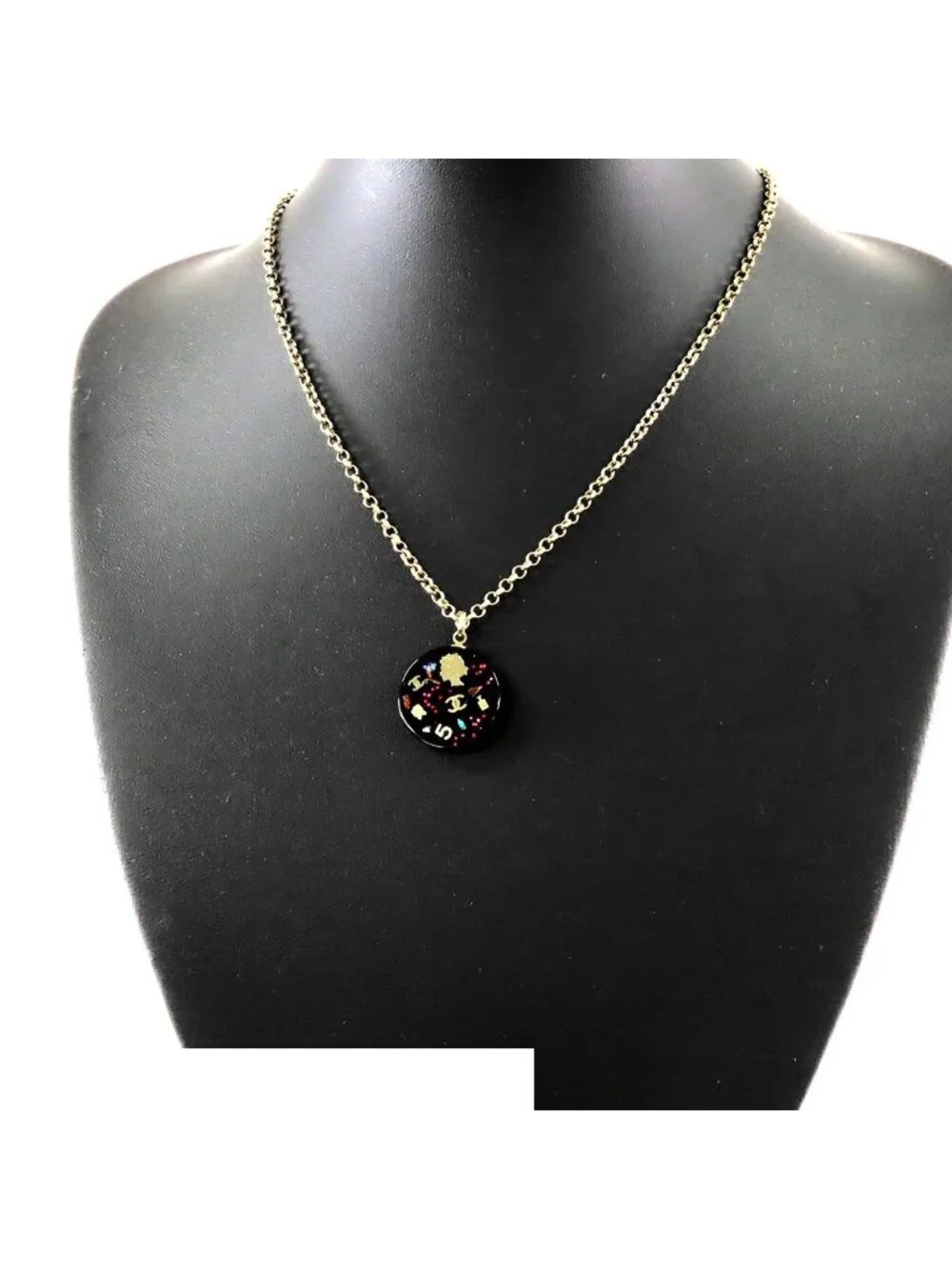 Chanel CC Logo Icon Pendant Gold Black Metal Plastic Camellia Necklace